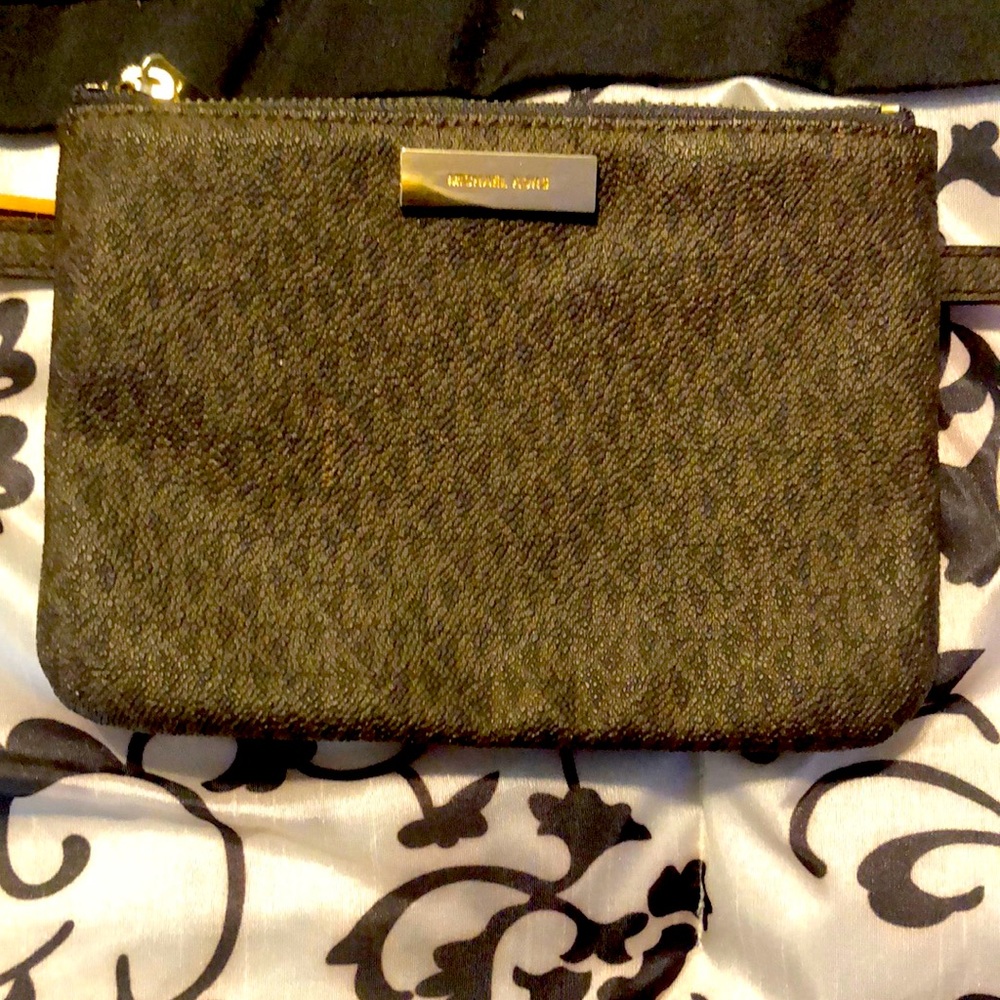 Michael Kors belt bag. 7x5 inches